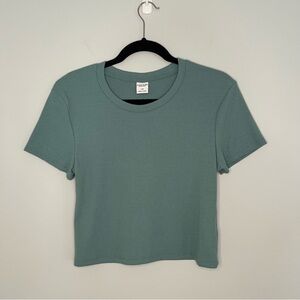 Love Life Essentials Cropped T-Shirt – Size L